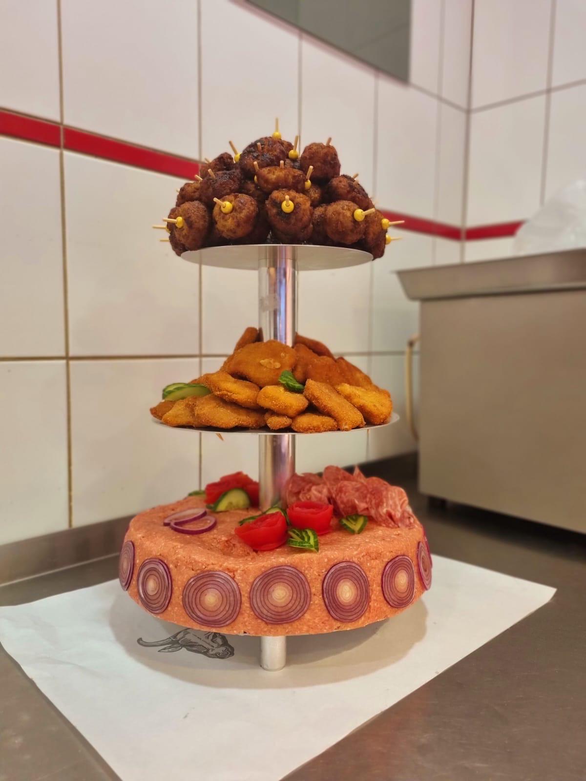 Metttorte aus eigener Herstellung